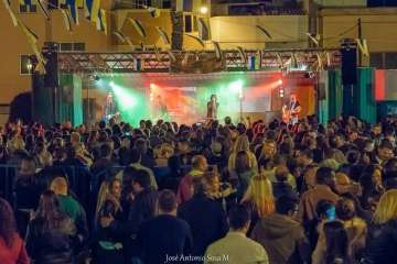 Éxito de organización y público del XI Concierto de Pop-Rock y Noche de Humor (Foto TA y José Antonio Sosa )