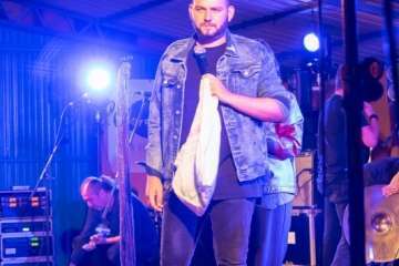 Éxito de organización y público del XI Concierto de Pop-Rock y Noche de Humor (Foto TA y José Antonio Sosa )