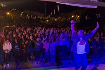 Éxito de organización y público del XI Concierto de Pop-Rock y Noche de Humor (Foto TA y José Antonio Sosa )
