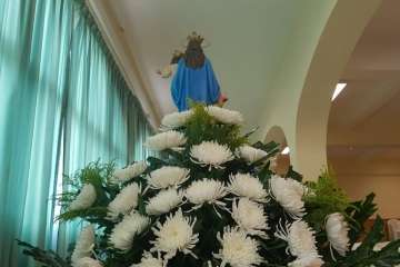 Talla pequeña de María Auxiliadora que saldrá en la procesión del Rosario de la Aurora este 254 de mayo en Telde (Foto Francisco Javier Santana)