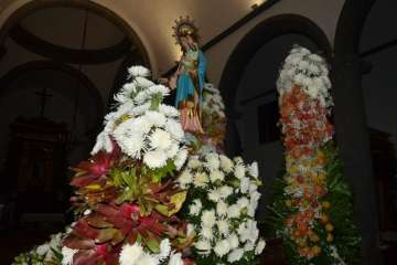 Procesión de María Auxiliadora por las calles de Los Llanos de Telde (Foto Antonio Alí y TA)