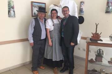 El Roque Azucarero celebra el Día de Canarias en plena calle (Foto Francisco Javier Santana y TA)