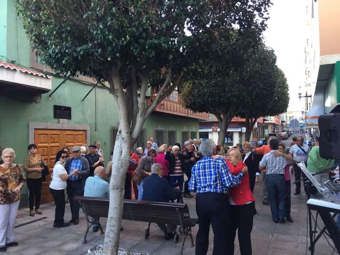 En la imagen de archivo, un momento de la protesta escenificada por los mayores en diciembre de 2016 (Foto TA)
