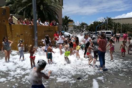 Jinámar se adelanta al verano (Foto AC Creando mundo en Jinámar)