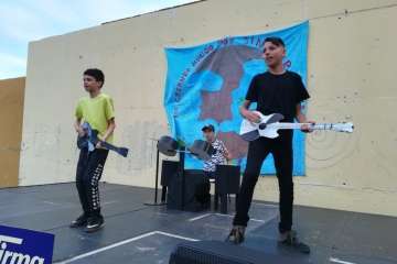 Jinámar se adelanta al verano (Foto AC Creando mundo en Jinámar)