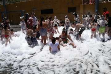 Jinámar se adelanta al verano (Foto AC Creando mundo en Jinámar)