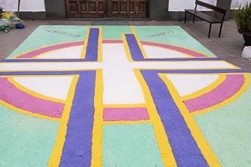  El casco antiguo de Jinámar vive la tradición de las alfombras del Corpus (Foto TA)