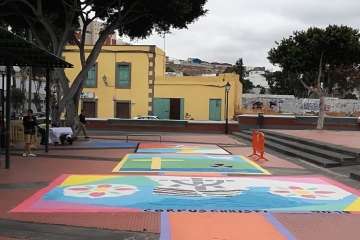  El casco antiguo de Jinámar vive la tradición de las alfombras del Corpus (Foto TA)
