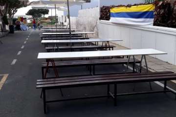 Tenderete callejero en San Antonio Foto TA)