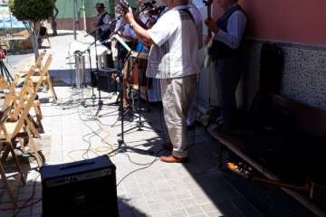 Tenderete callejero en San Antonio Foto TA)