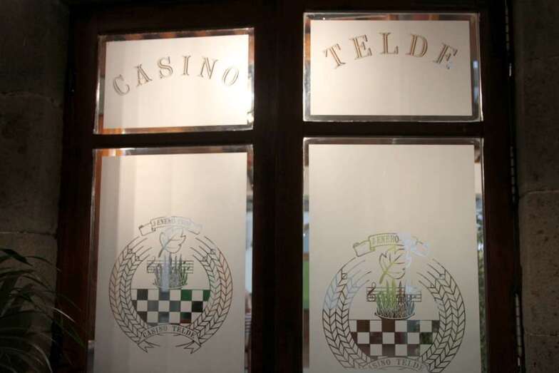 La denuncia vino motivada por el cambio de cerradura en una de las puertas de acceso al edificio (Foto TA)