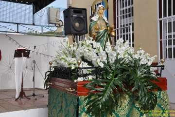 El Valle de los Nueve Bajo procesiona a su patrona (Foto TF)