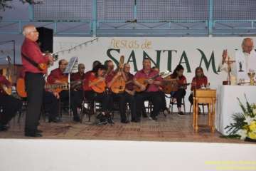 El Valle de los Nueve Bajo procesiona a su patrona (Foto TF)