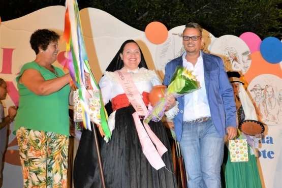 III Gala de Elección de la Romera Mayor de las fiestas de Las Nieves de Lomo Magullo (Festejos Gran Canaria)