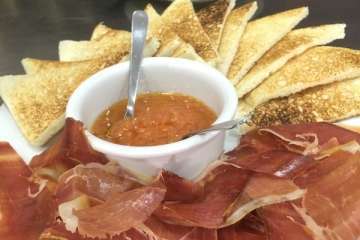 Moka Magazine  presentó este viernes su número especial de verano 2018 (Foto TA)