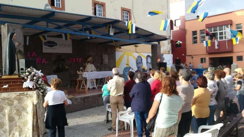 Misa en la plaza de La Viña (Foto TA)