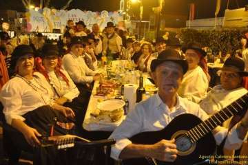 Lomo Magullo celebra su VII Noche de Tradiciones (Foto TA y TF)