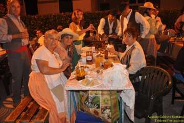 Lomo Magullo celebra su VII Noche de Tradiciones (Foto TA y TF)