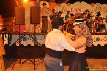 Lomo Magullo celebra su VII Noche de Tradiciones (Foto TA y TF)