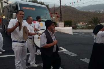 Diana floreada por las calles de Lomo Magullo y Valle de los Nueve (Foto TA)