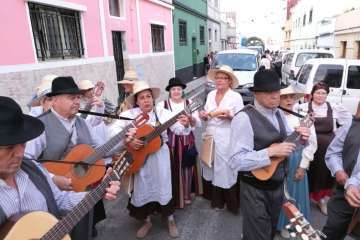 Romería-ofrenda en La Viña (Foto TA)