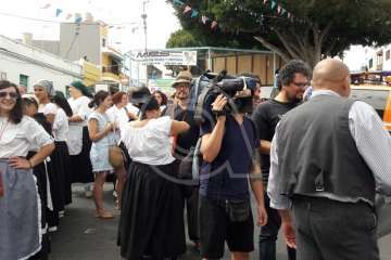 Baño de autoridades en las bodas de oro de la Traída del Agua (Foto TA)