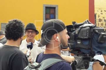 Baño de autoridades en las bodas de oro de la Traída del Agua (Foto TA)
