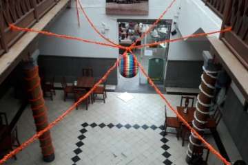 Cartel del encuentro de solistas e instalaciones engalanadas de El Casino para el acto (Foto TA)