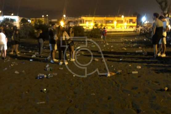 El festival para jóvenes deja un reguero de residuos en La Garita (Foto TA)
