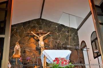 La playa de Ojos de Garza se pone en fiestas con un pasacalles y el pregón de Juan Antonio Peña (Foto TA e Isabel Quintana)