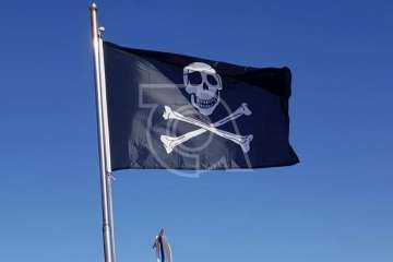 Bandera pirata en Ojos de Garza en señal de protesta  (Foto TA)