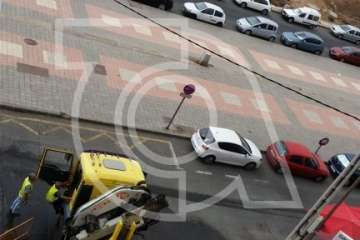 Tres paradas de Global fuera de servicio por el asfaltado de la Rambla Pedro Lezcano (Foto Jesús Ruiz Mesa)