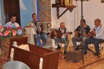 Bajada de los patronos y pregón en Cazadores (Foto TA)