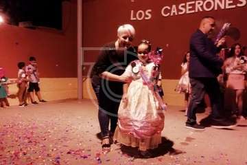 Fabiola Armas da el pistoletazo de salida a las fiestas de Caserones Altos (Foto TA)