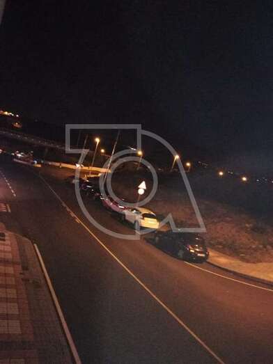 El acceso a El Caracol desde la calle de Obispo Verdugo a oscuras (Foto TA)