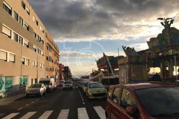 Edificio abandonado en el sector de Picachos, cerca de la Rambla Pedro Lezcano (Foto TA)