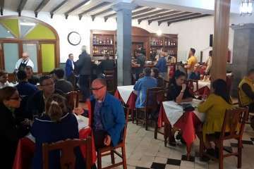 El servicio de bar-cantina de El Casino de Telde reabre con éxito (Foto TA y TF)