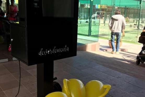 El fotomatón de Deverdementa 'anima' la Liga Interclubes de Pádel en Telde (Foto TA)