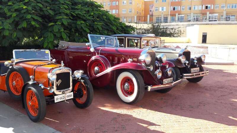 Un total de 144 vehículos participan en la muestra (Foto TA)