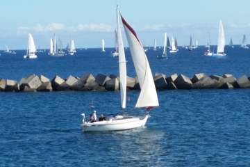 Un día espléndido despide a su paso por la costa Telde a los tripulantes de la Regata ARC (Foto Jesús Ruiz Mesa y Miguel Santana)