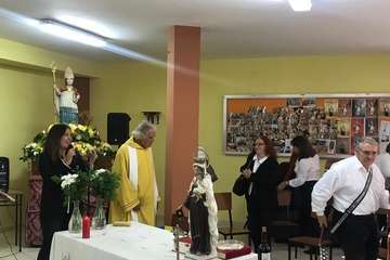 Una misa y un brindis popular ponen el colofón a las fiestas 