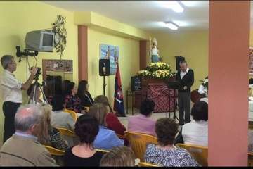 Una misa y un brindis popular ponen el colofón a las fiestas 