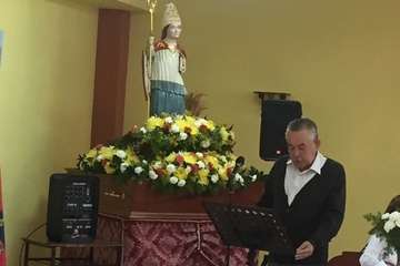 Una misa y un brindis popular ponen el colofón a las fiestas 