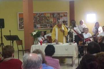 Una misa y un brindis popular ponen el colofón a las fiestas 