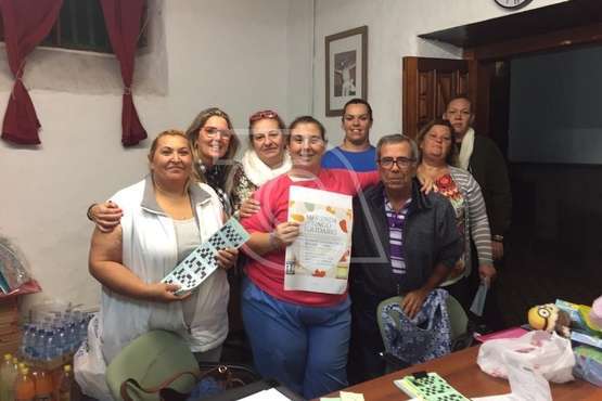Merienda benéfica en El Casino de Telde para contribuir con la campaña de juguetes  (Foto TA)