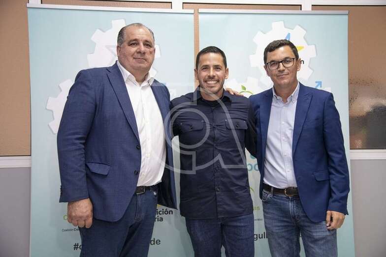 Los más dirigentes de la coalición CC-CCD con Pablo Rodríguez (Fto TA)