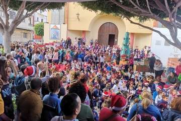 El Ejido vive la Navidad con belén y música (Foto Ildefonso Rodríguez)