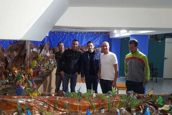 Un belén en forma de U en Las Remudas (Foto TA)