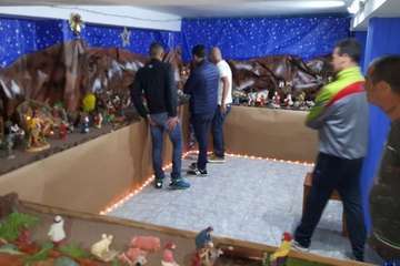 Un belén en forma de U en Las Remudas (Foto TA)