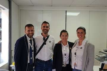 Rif Inmobiliaria se vuelca con familias necesitadas de Casas Nuevas (Foto TA)